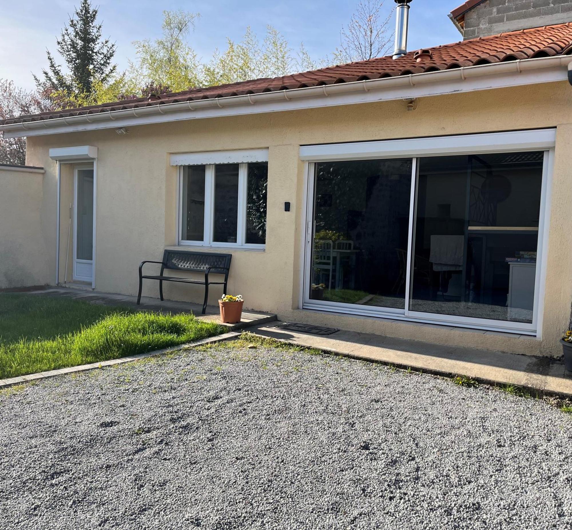 Jolie Maison De Campagne, Compostelle Villa Soleymieux Exterior foto